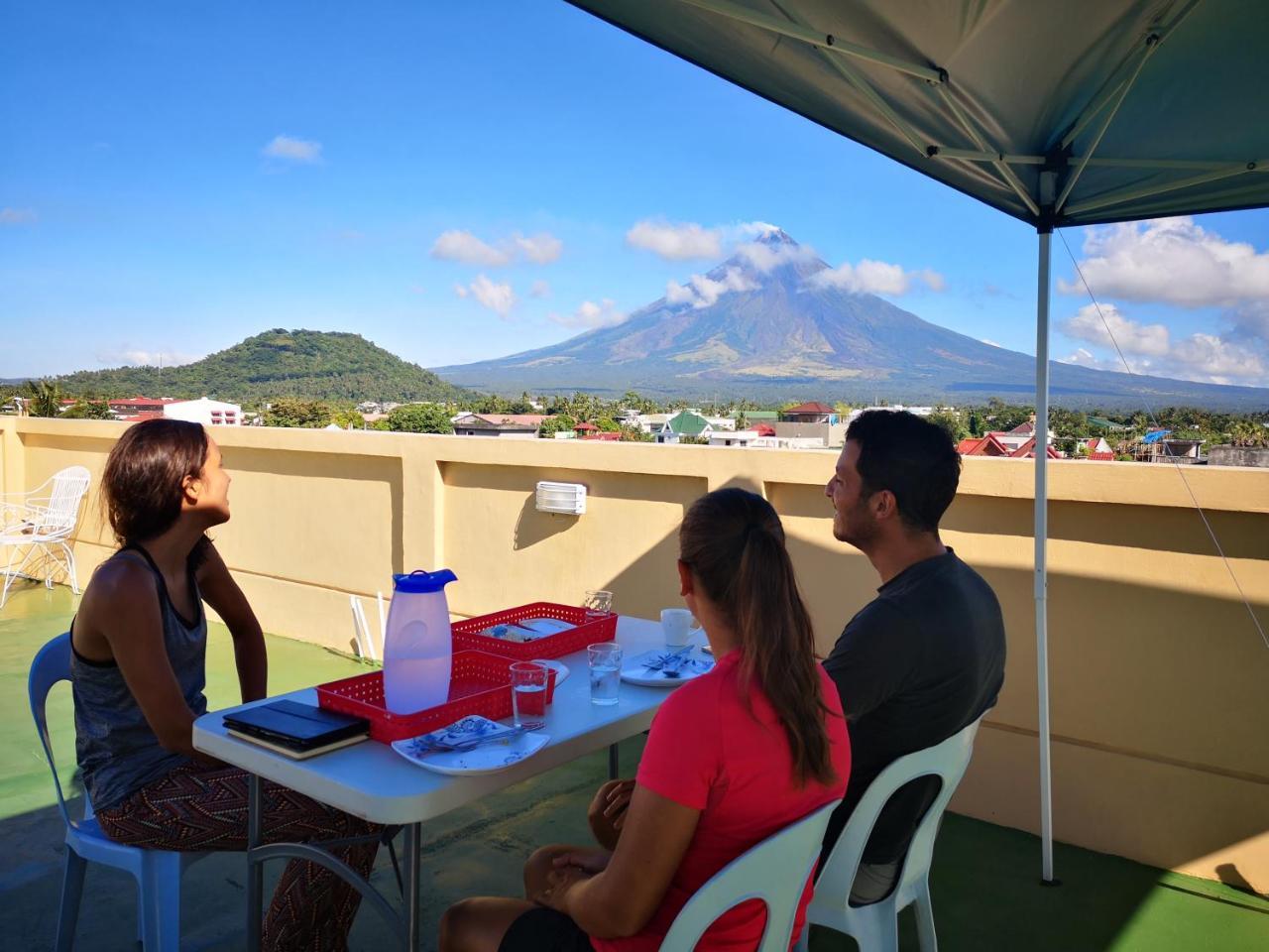 Jdl Residences Hostel Legazpi Bagian luar foto
