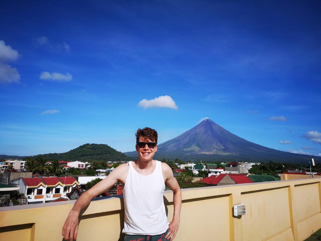 Jdl Residences Hostel Legazpi Bagian luar foto