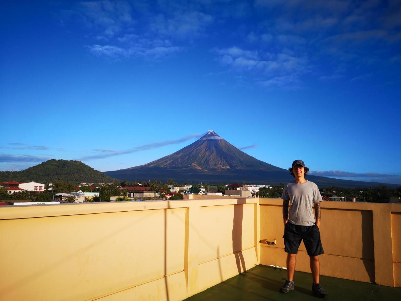 Jdl Residences Hostel Legazpi Bagian luar foto