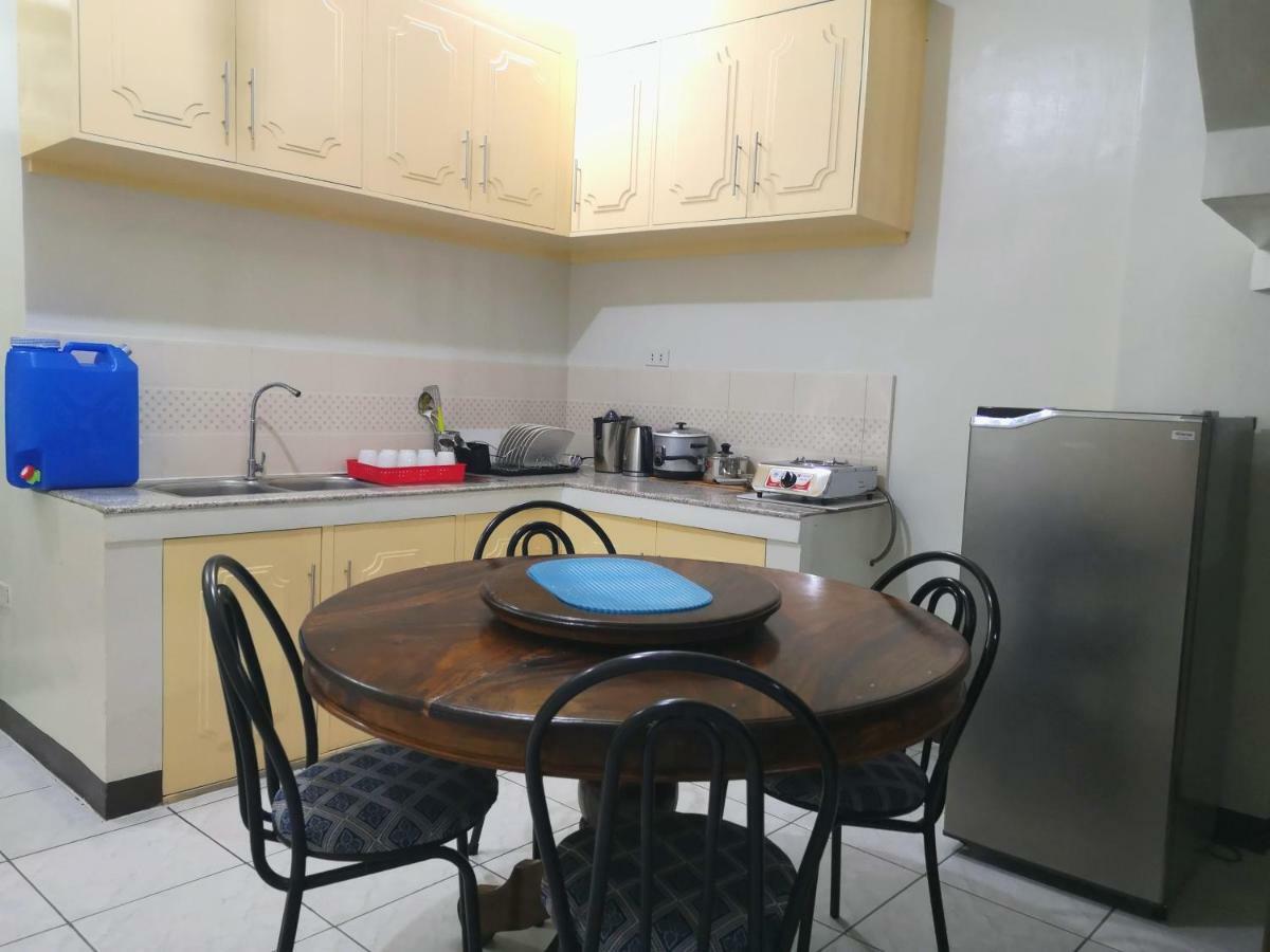 Jdl Residences Hostel Legazpi Bagian luar foto