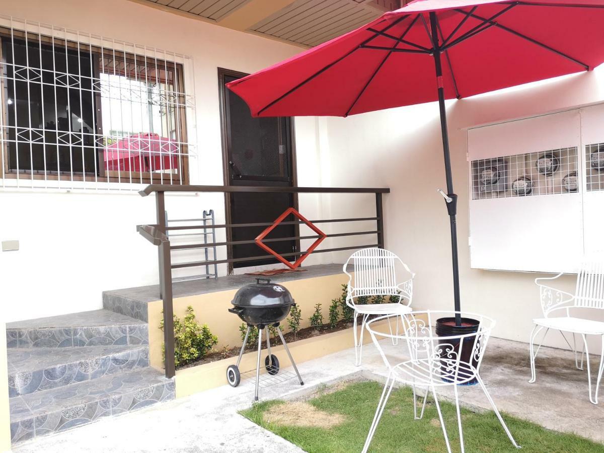 Jdl Residences Hostel Legazpi Bagian luar foto